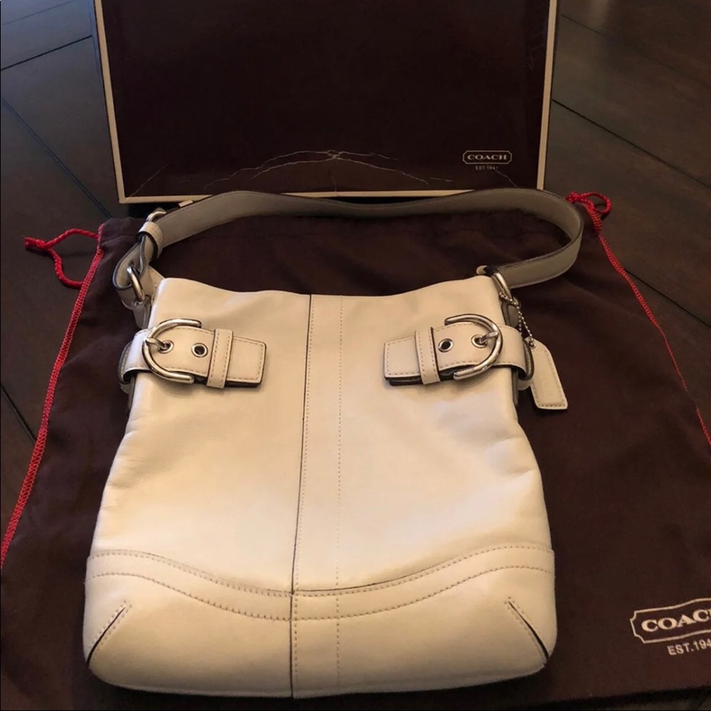 Coach - Picture 2 of 6